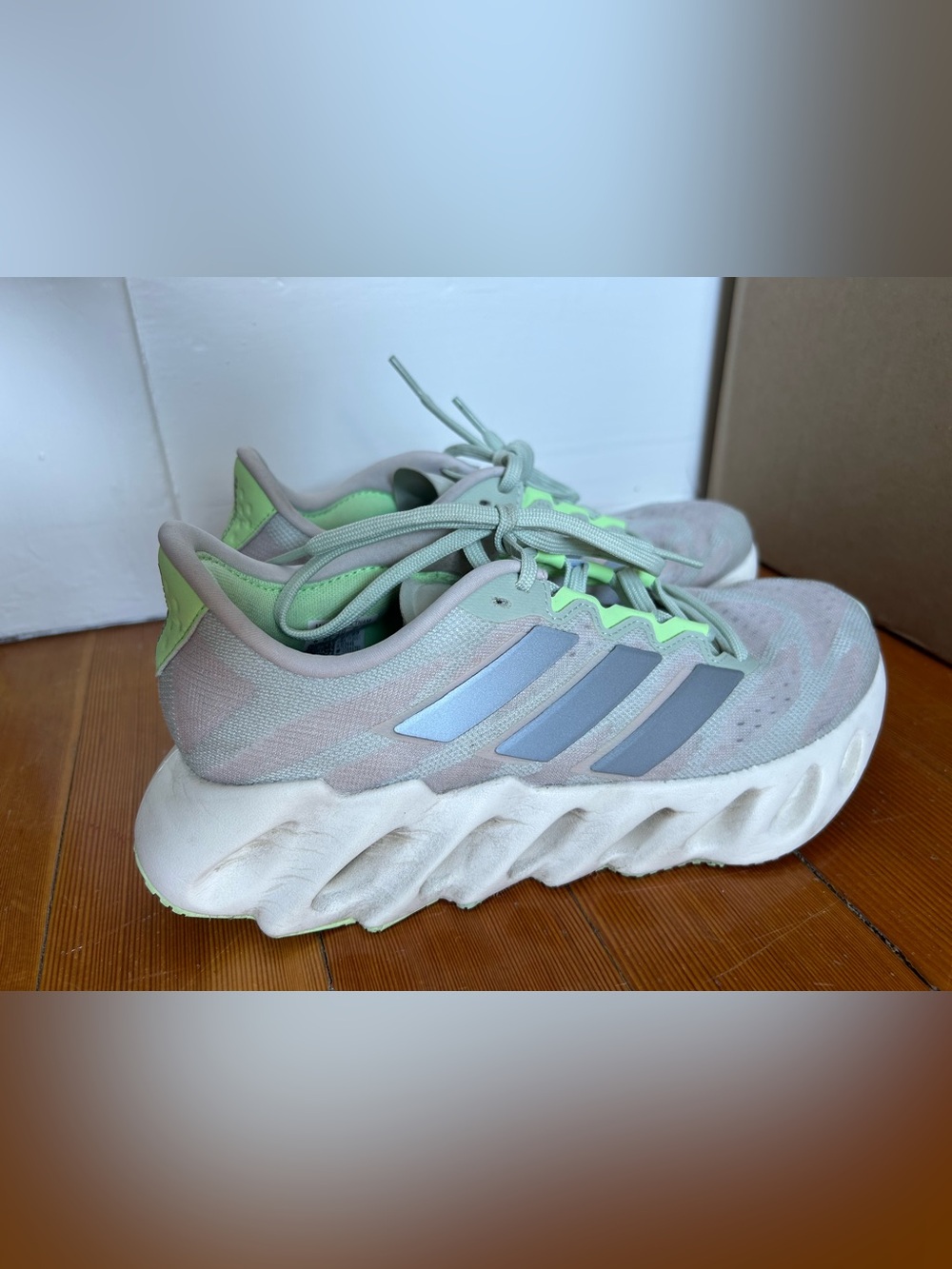 Adidas Switch FWD women’s 8 running shoes